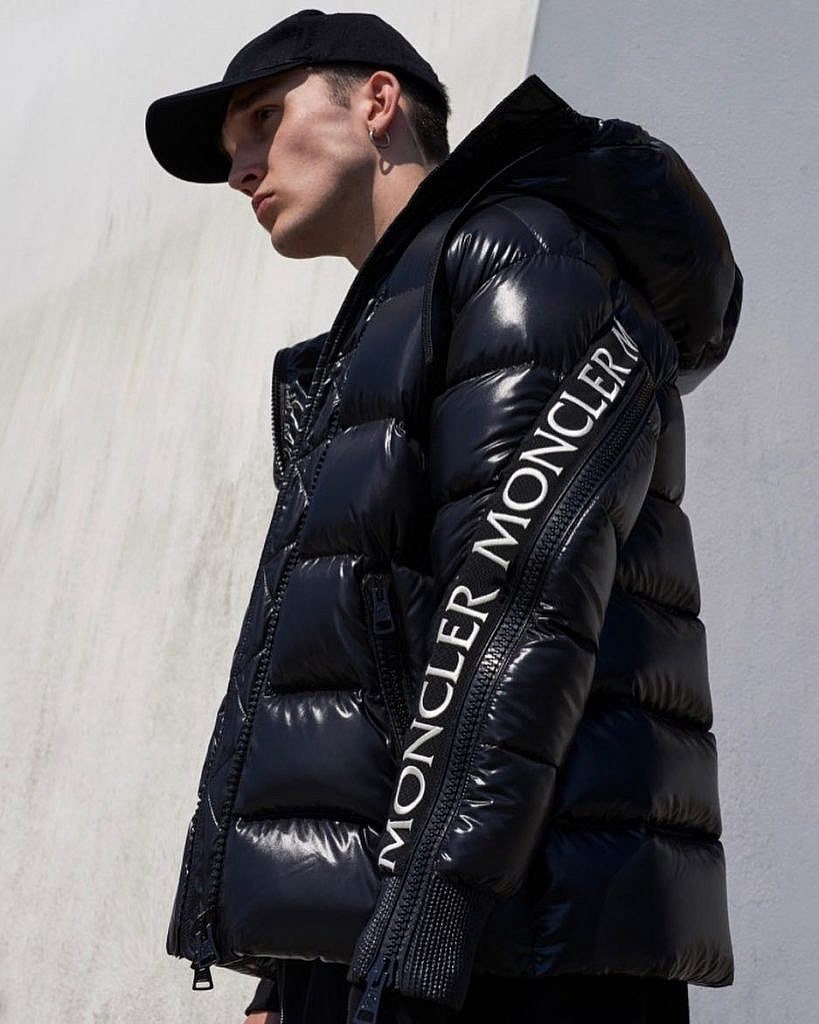 モンクレール Moncler ダウンジャケット 冬のメンズ服に人気の理由とは Gxomens Blog 大人のいい男を目指すメンズ ファッションマガジン