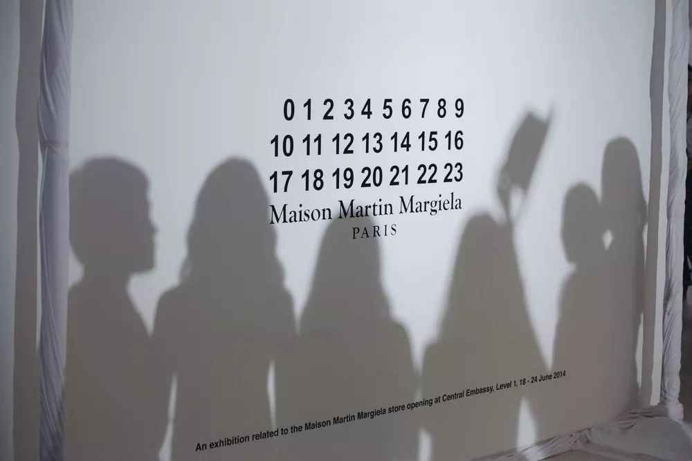 カットソー Maison マルジェラ ロゴ パーカーの通販 by dex's shop｜マルタンマルジェラならラクマ Martin