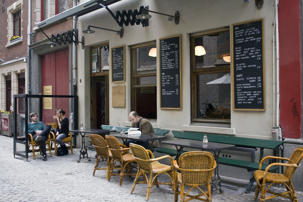 前編『アート×ファッションなブランド「Raf Simons」誕生〜1999年の歴史と天才デザイナー「ラフ・シモンズ」』11のターニング