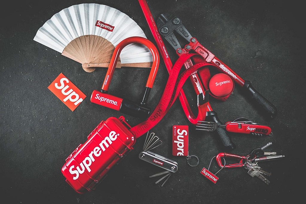 2016年『シュプリーム/Supreme』コラボの歴史。 ノースフェイス、リーバイス、エアマックス他 | GXOMENS  Blog｜大人のいい男を目指すメンズファッションマガジン