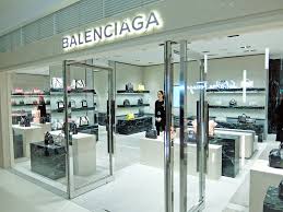 19年最新 バレンシアガ Balenciaga 直営 正規取り扱い店舗一覧リスト 総括まとめ Gxomens Blog 大人のいい男を目指す メンズファッションマガジン